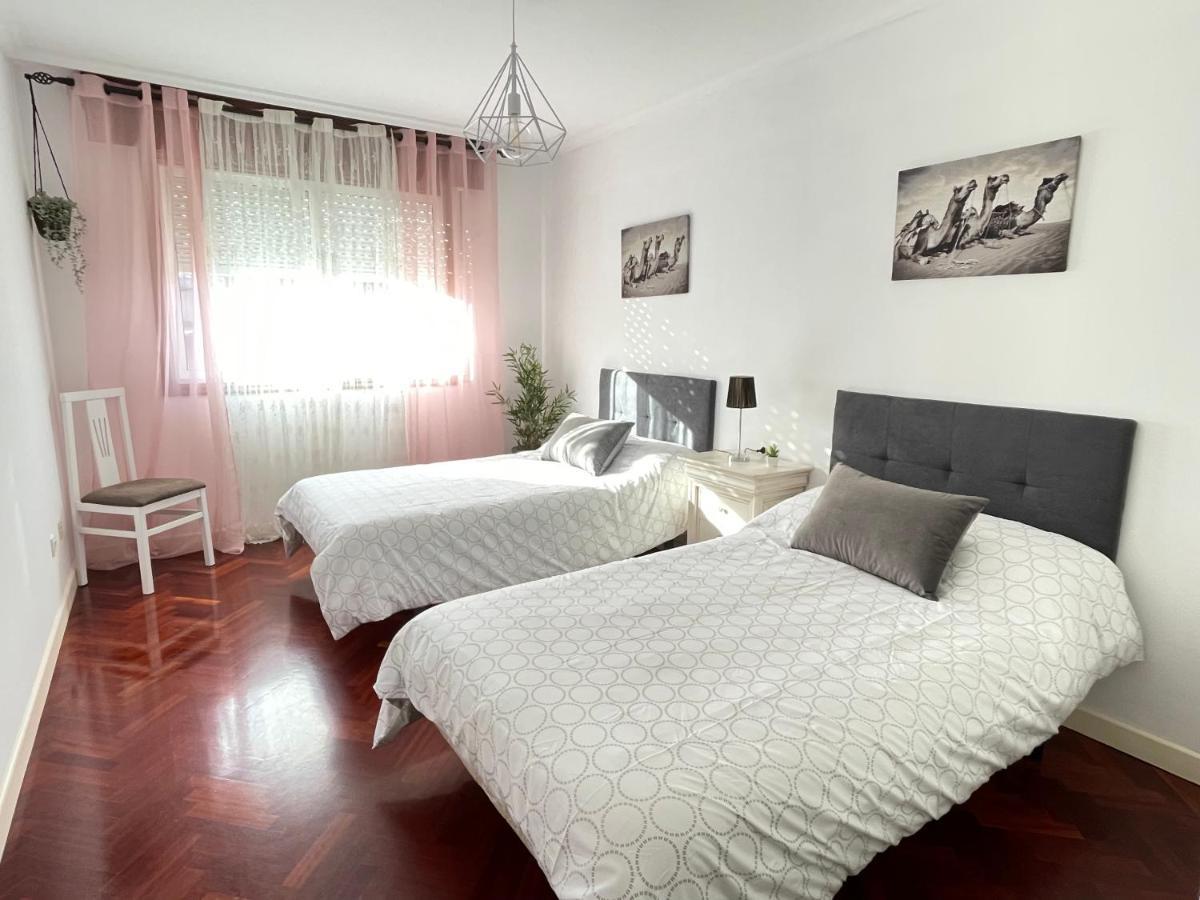 Piso Plaza Ravella Appartement Vilagarcia de Arousa Buitenkant foto